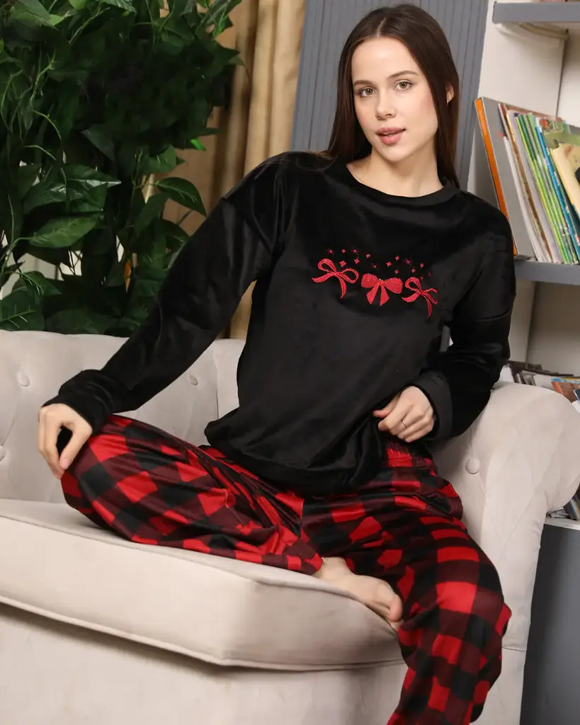 E4567 Embroidered Sweatshirt Pajamas - Plaid (M)