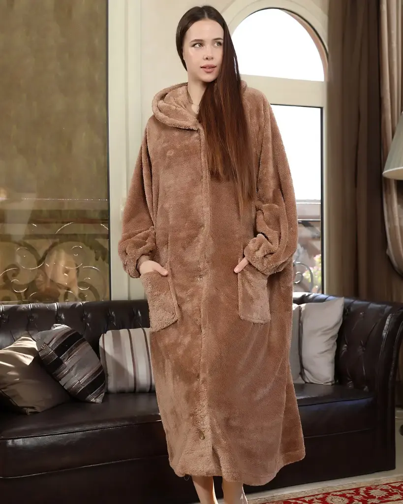 E5129 Fur Robe