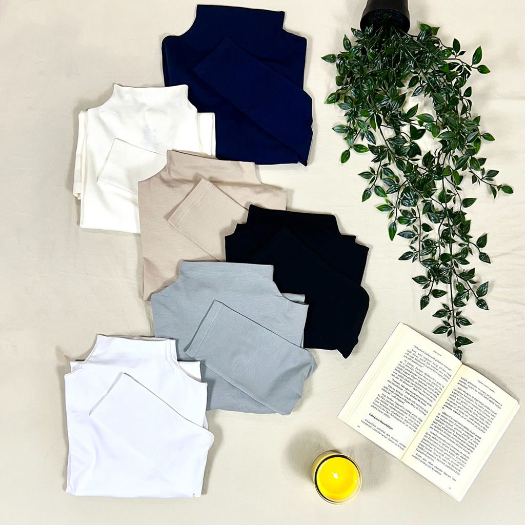 A2009 High Neck Long Sleeve Top