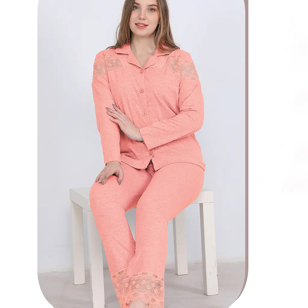 E4339 بيجامة كلاسيك قطن سادة بالدانتيل (سيمون, M)