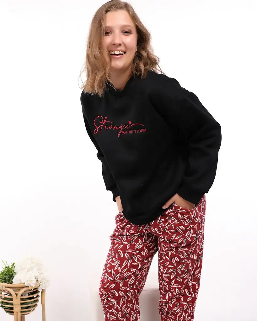 E4541 "Stronger Than The Storm" Pajamas - Leaf Print (M, اسود)