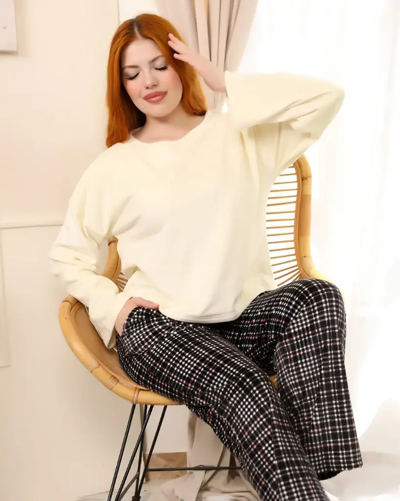 E4563 Plain Sweatshirt Pajamas - Plaid